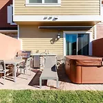 4 BR 4 BA Villa 5 min to Disneyworld 1804ft² BBQ