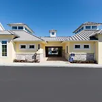 4 BR 4 BA Villa 5 min to Disneyworld 1804ft² BBQ